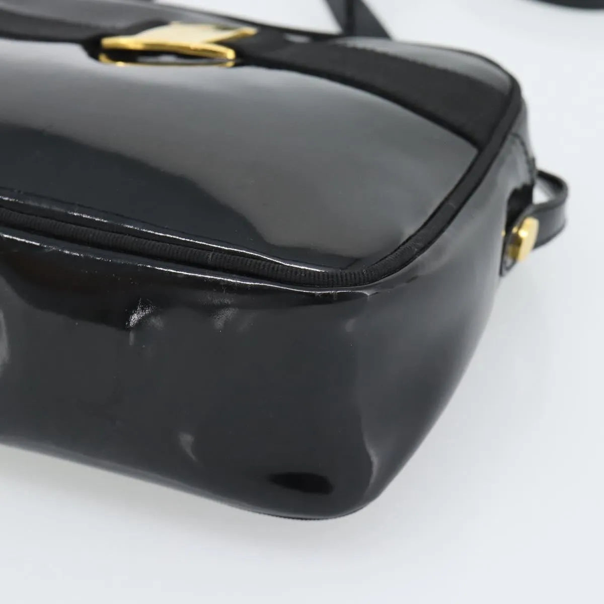 Salvatore Ferragamo Vala Patent Leather Black Patent_Leather Shoulder Bag Bag (Pre-Owned)