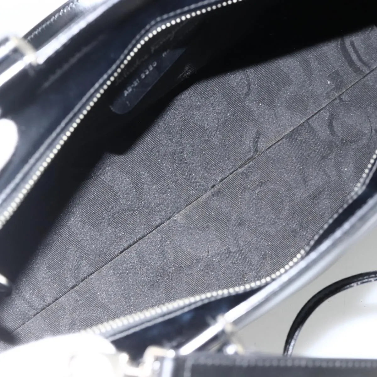 Salvatore Ferragamo Double Gancini Side Buckle Tote Leather Black Leather Handbag (Pre-Owned)