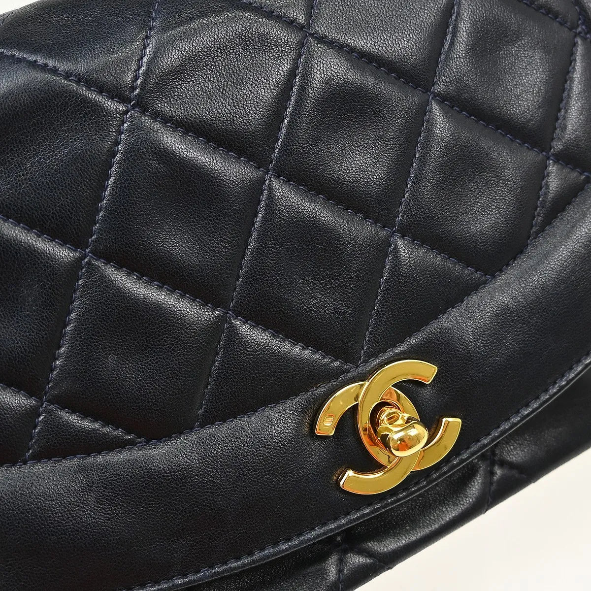 Chanel Vintage Diana Flap Quilted Lambskin Navy Leather Shoulder Bag Bag (Pre-Owned)