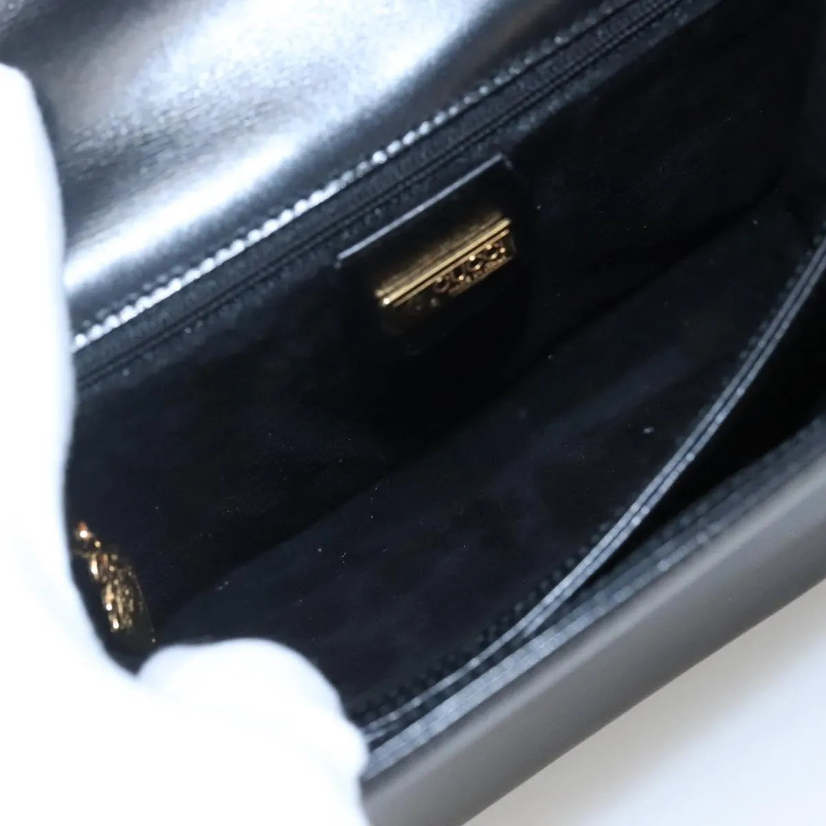 Gucci Vintage Leather Black Leather Handbag (Pre-Owned)