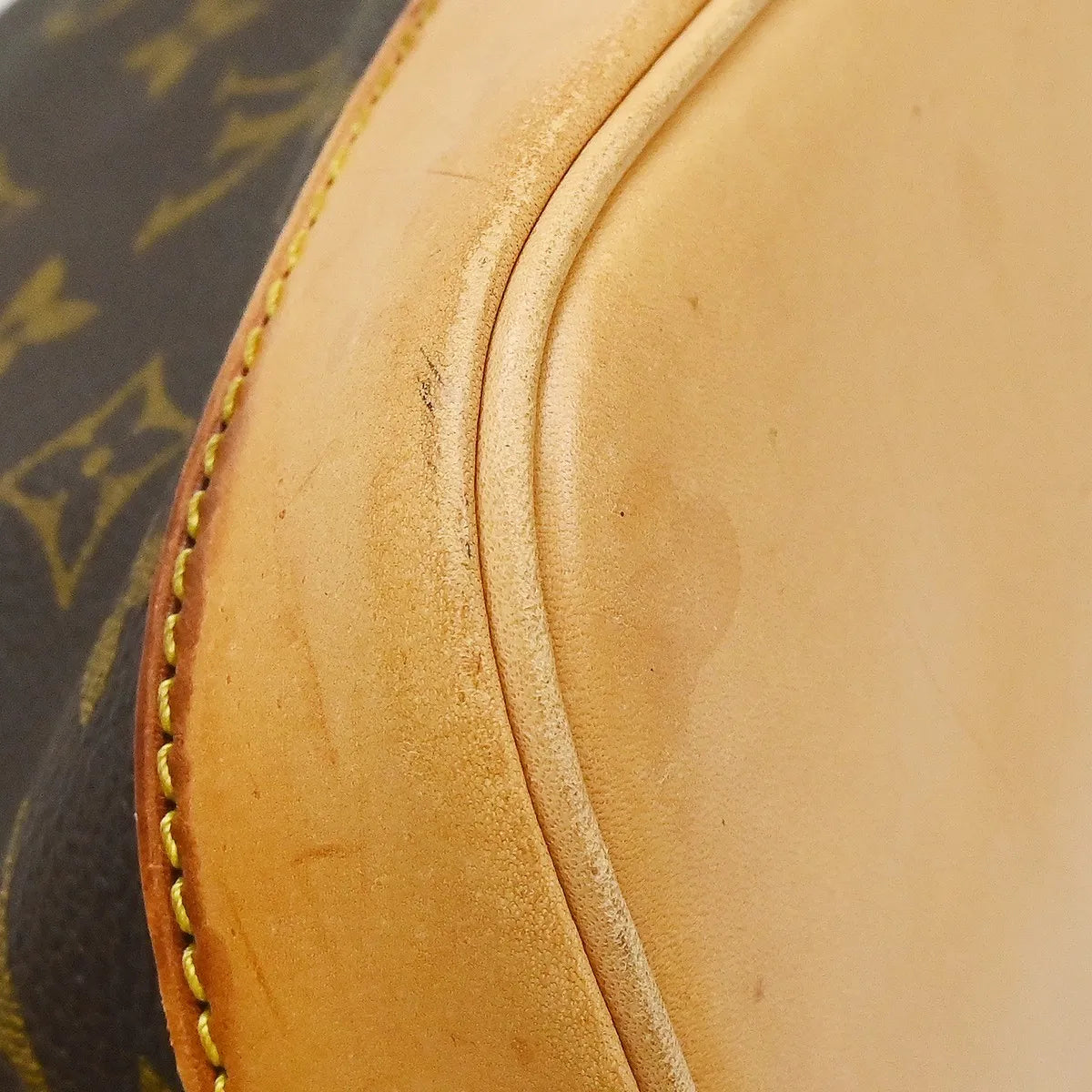 Louis Vuitton Alma Monogram Brown Canvas Handbag (Pre-Owned)