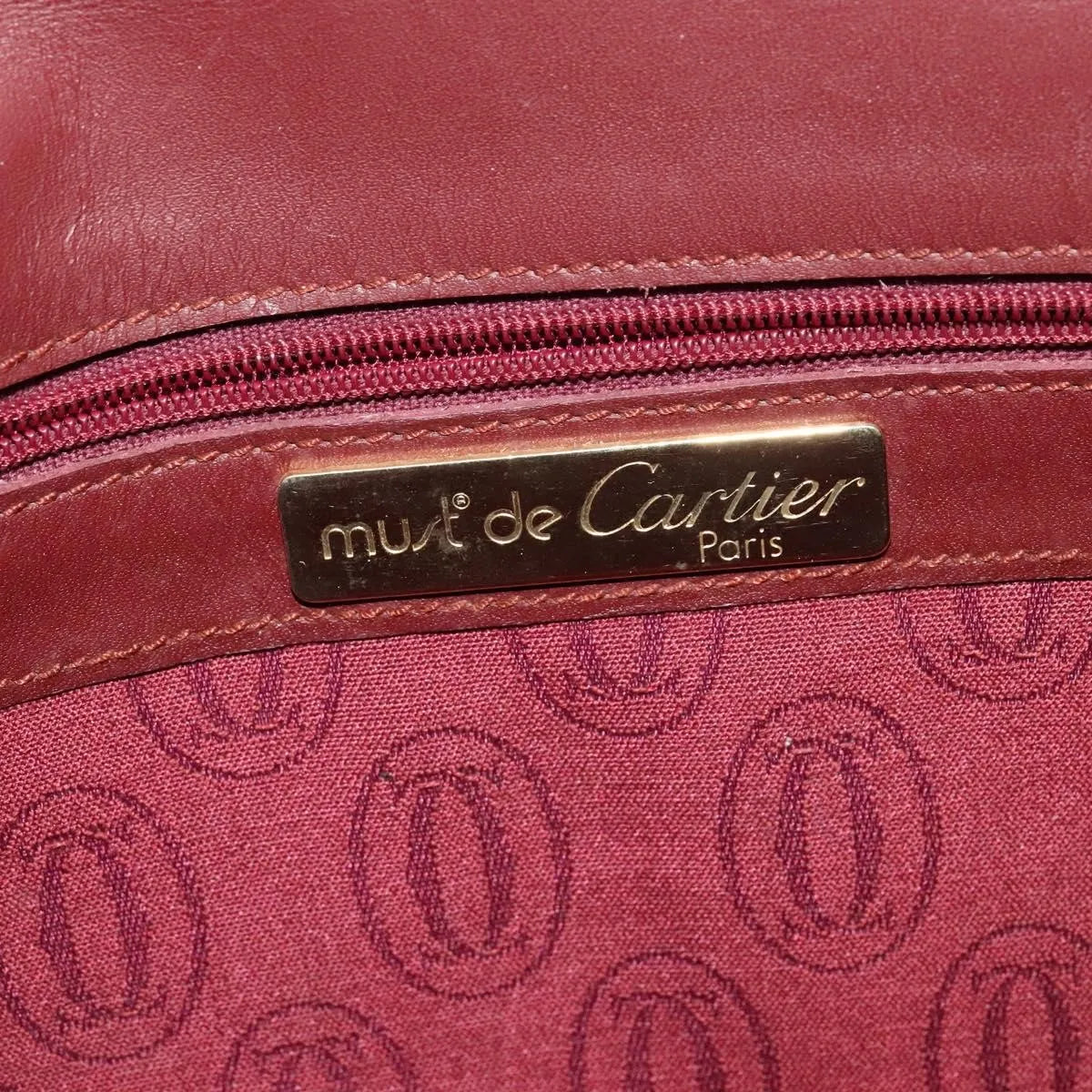 Cartier Must De Cartier Clutch Leather Burgundy Leather Clutche & Pouche Bag (Pre-Owned)
