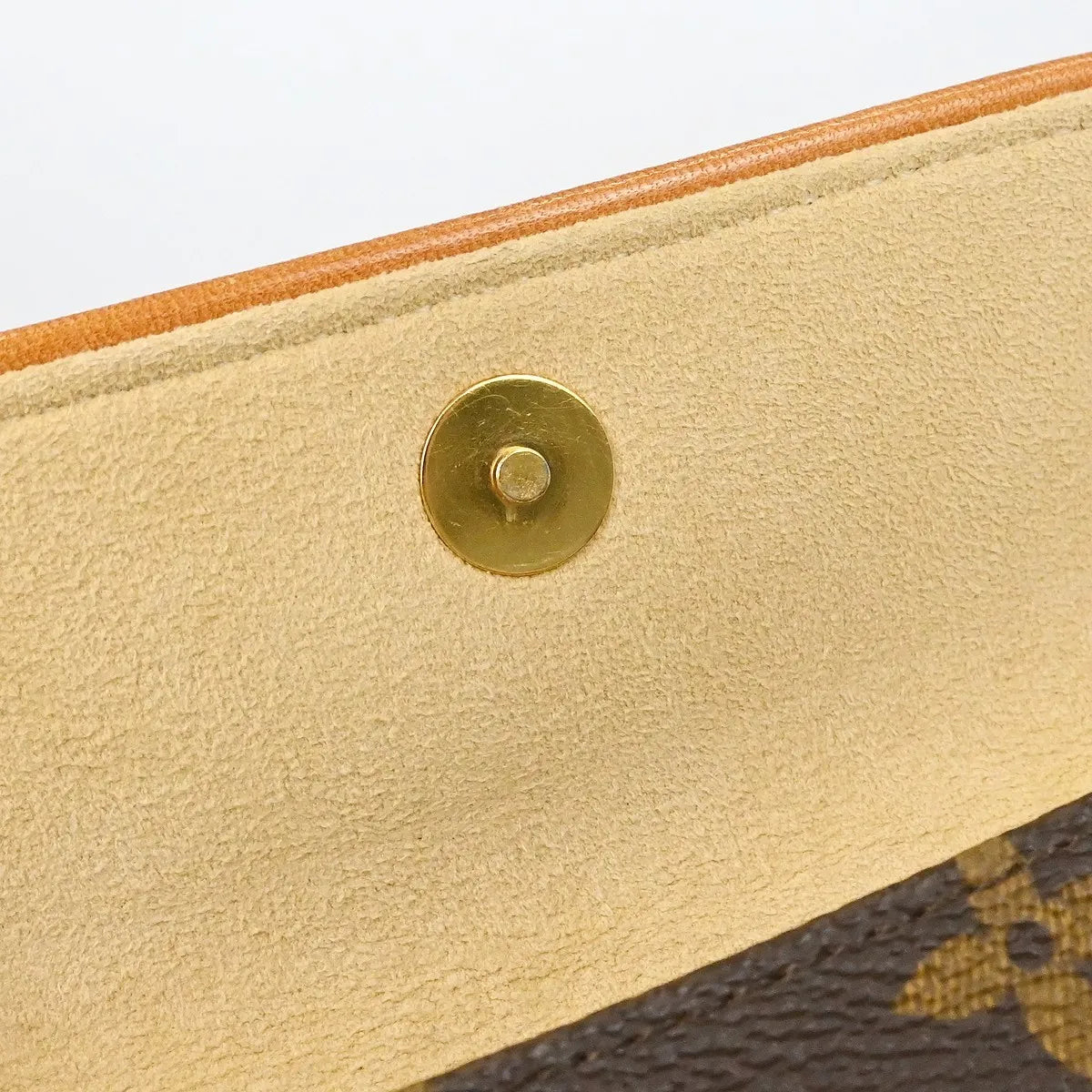 Louis Vuitton Florentine Waist Monogram Canvas Brown Canvas Clutche & Pouche Bag (Pre-Owned)