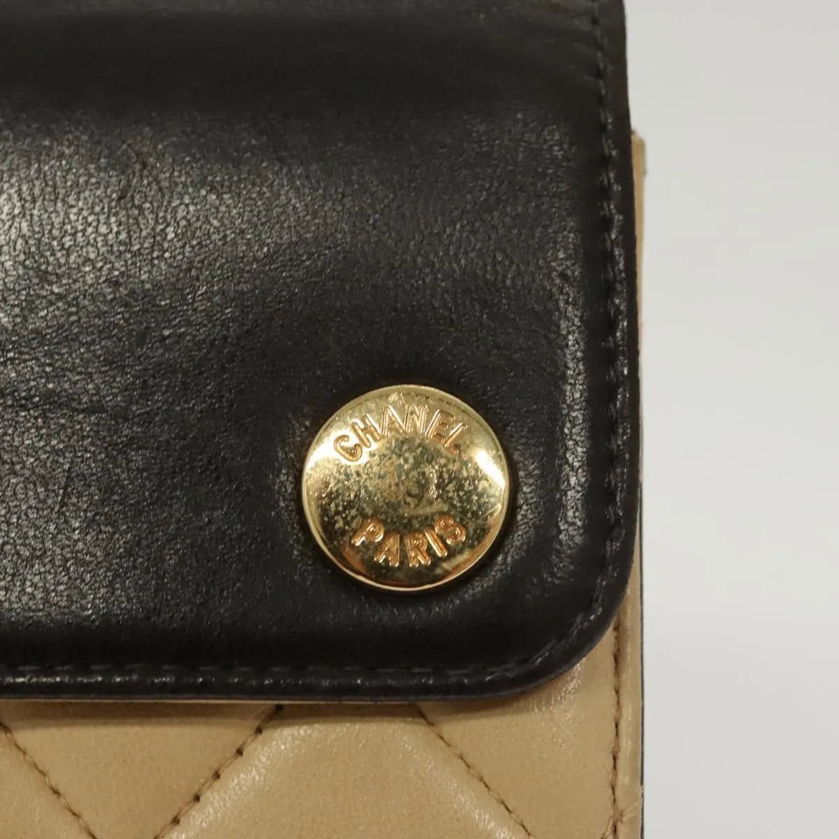 Chanel Vintage Button Waist Quilted Lambskin Beige Leather Handbag (Pre-Owned)
