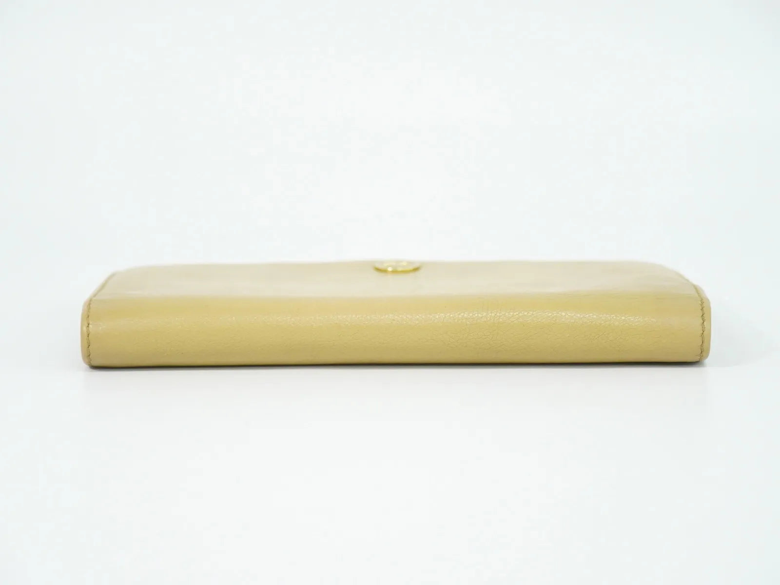 Chanel Cc Button Bi-Fold Leather Beige Leather Wallets Accessory (Pre-Owned)