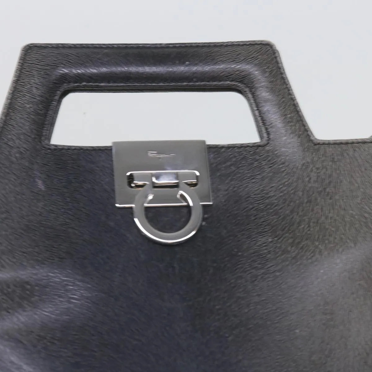 Salvatore Ferragamo Gancini Leather Gray Leather Handbag (Pre-Owned)