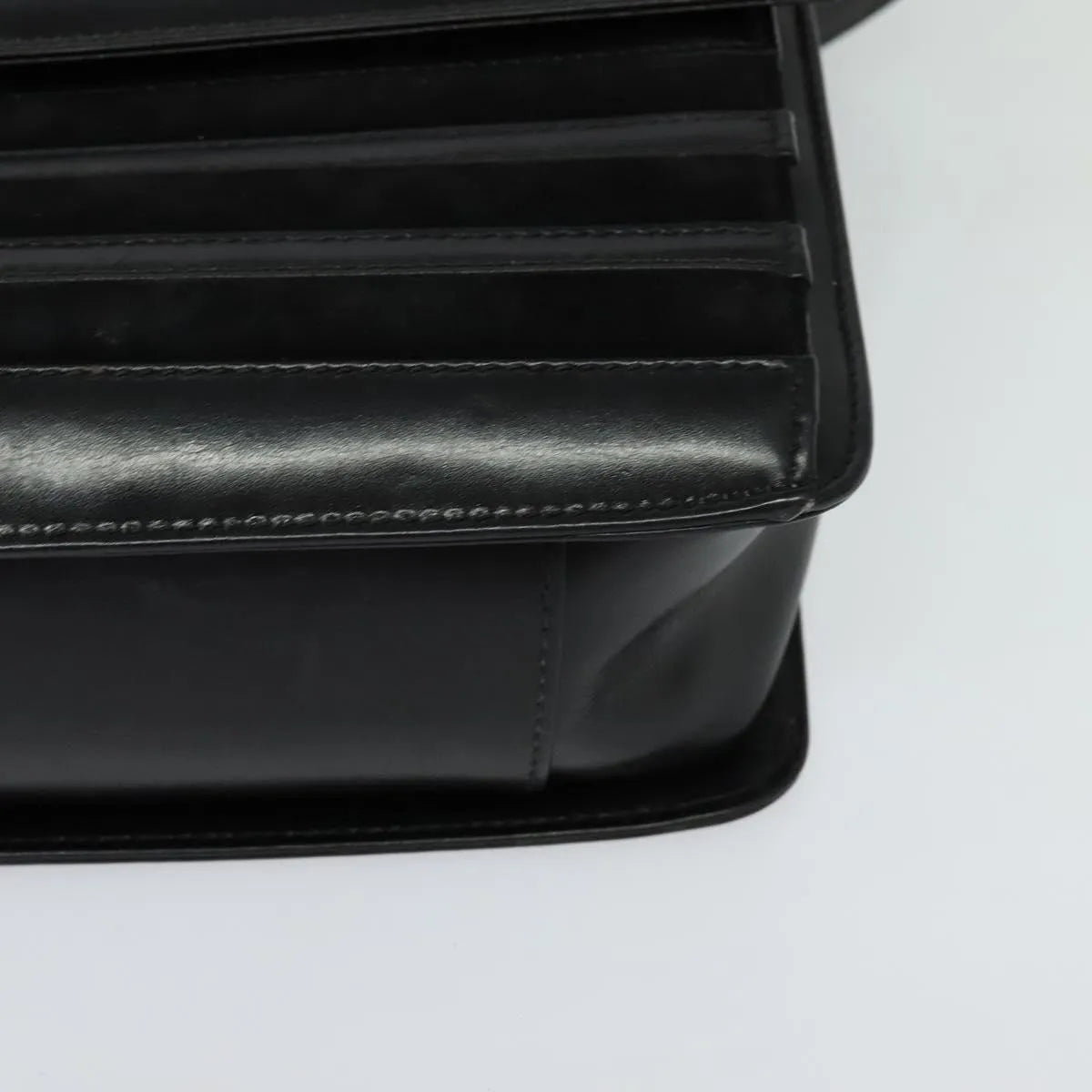 Gucci Vintage Flat Messenger Nylon And Leather Black Leather Shoulder Bag Bag (Pre-Owned)