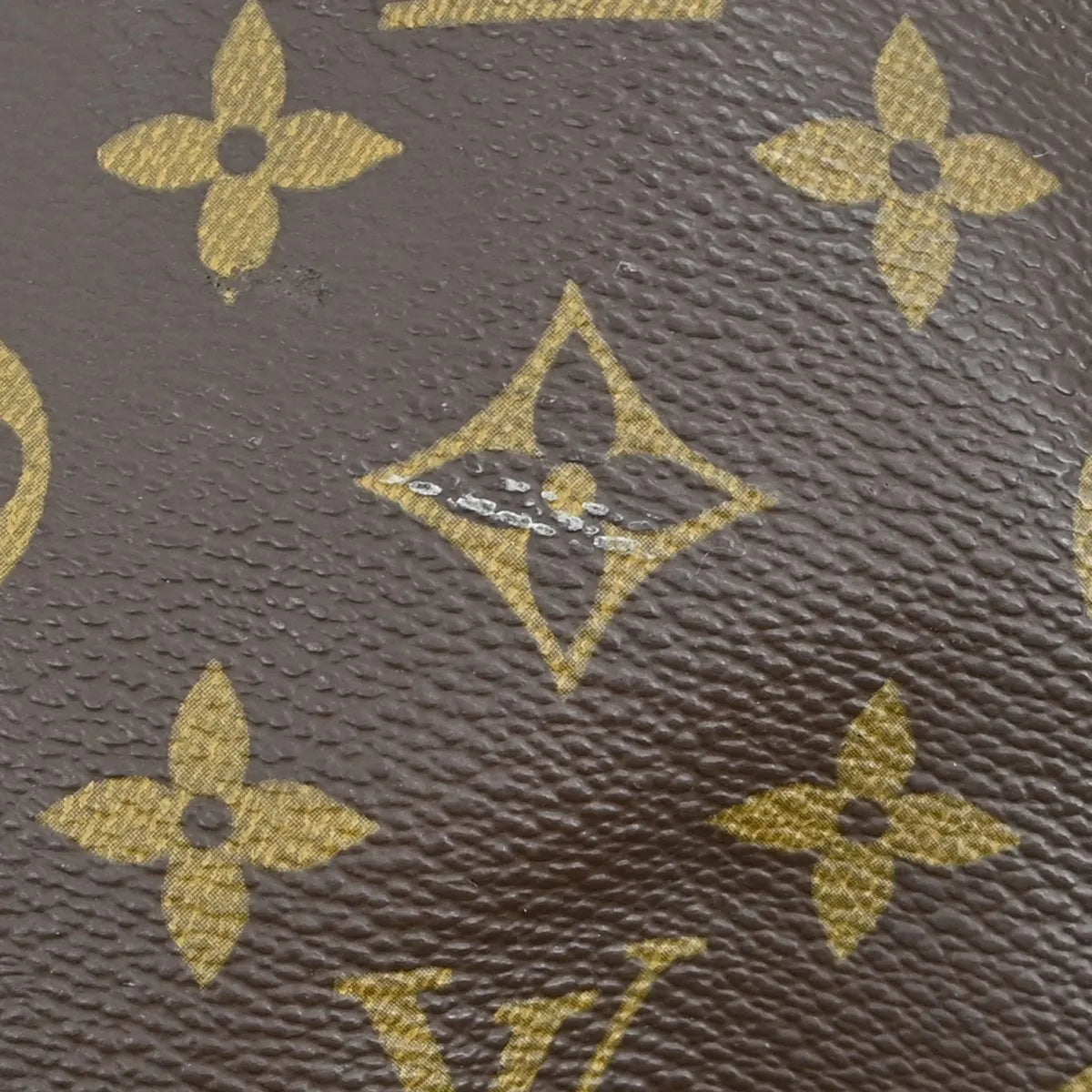 Louis Vuitton Keepall Monogram Canvas Brown Canvas Travel Bag Bag (Pre-Owned)