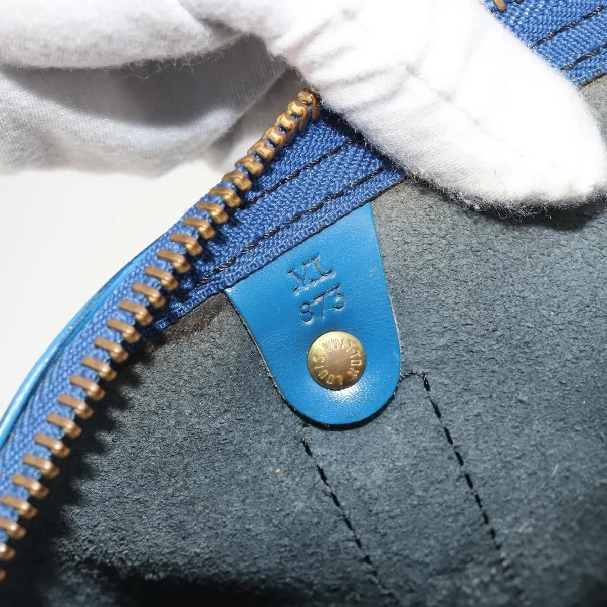 Louis Vuitton Keepall Epi Blue Leather Travel Bag Bag (Pre-Owned)