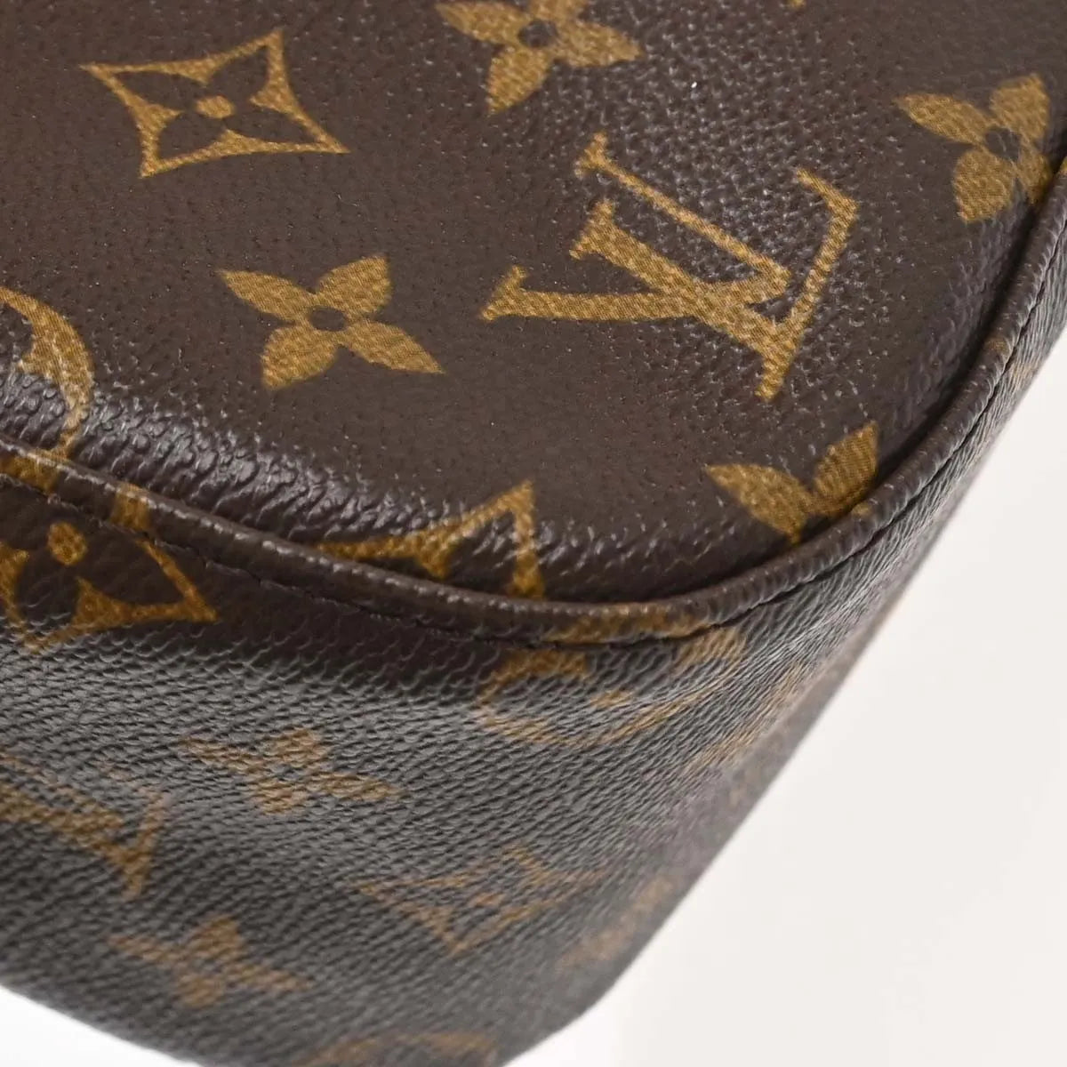 Louis Vuitton Monogram Looping Monogram Canvas Brown Canvas Shoulder Bag Bag (Pre-Owned)