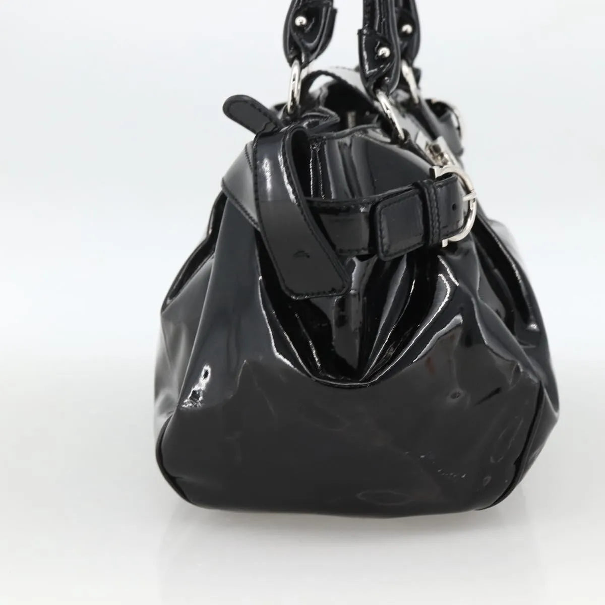 Salvatore Ferragamo Gancini Patent Leather Black Patent_Leather Handbag (Pre-Owned)