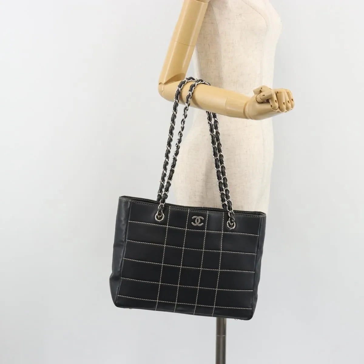 Chanel Vintage Chocolate Bar Tote Quilted Lambskin Navy Leather Tote Bag Bag (Pre-Owned)