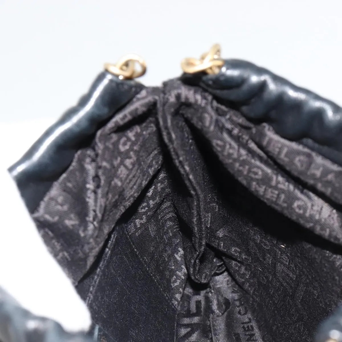 Chanel Chain Tote Leather Black Leather Shoulder Bag Bag (Pre-Owned)