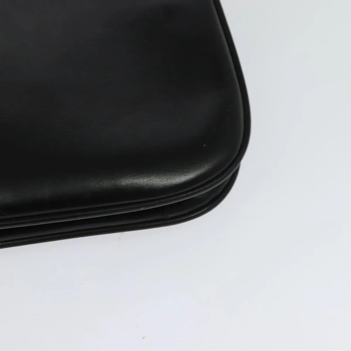 Bally Vintage Shoulder Bag Leather Black Leather Shoulder Bag Bag (Pre-Owned)