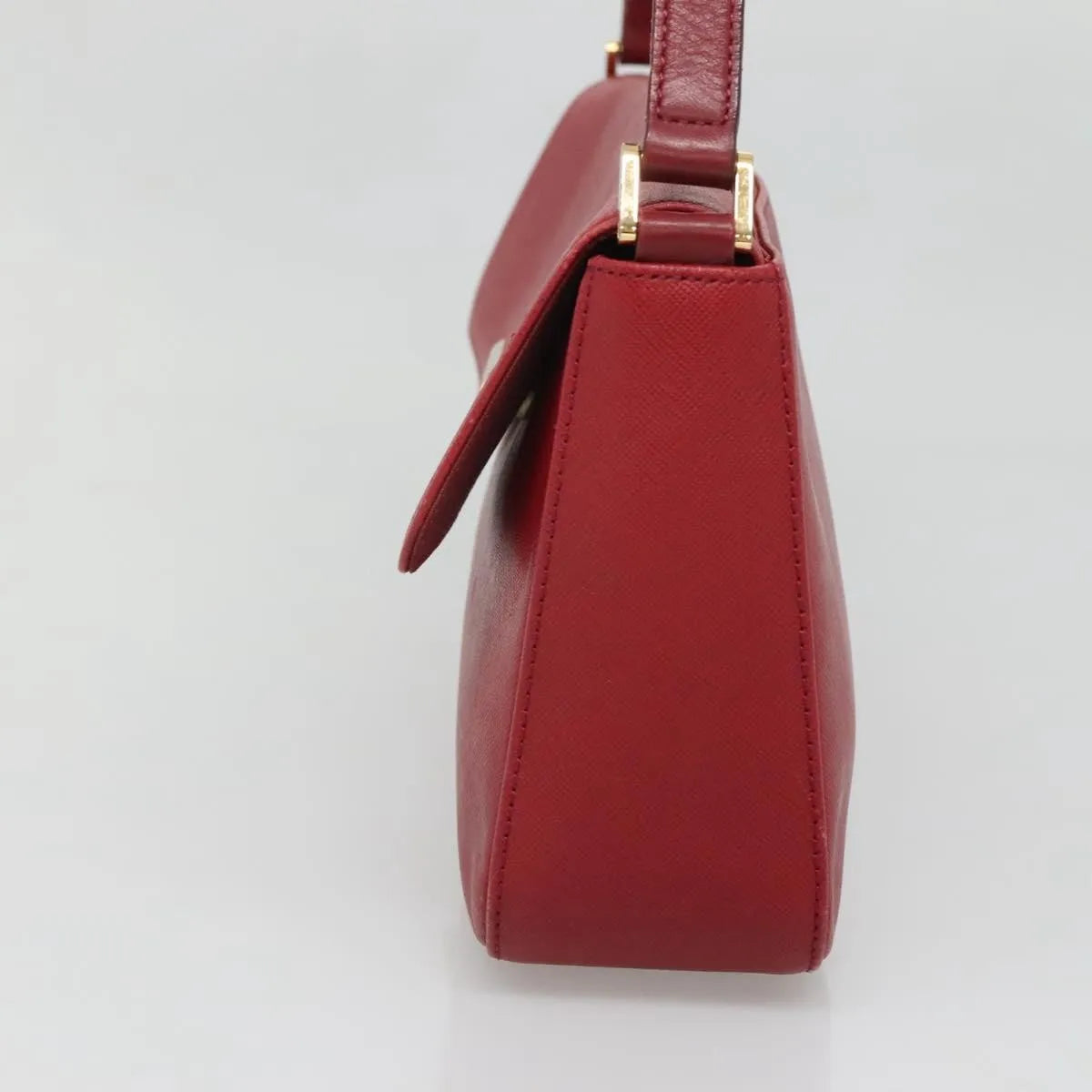 Burberry Vintage Leather Red Leather Shoulder Bag Bag (Pre-Owned)