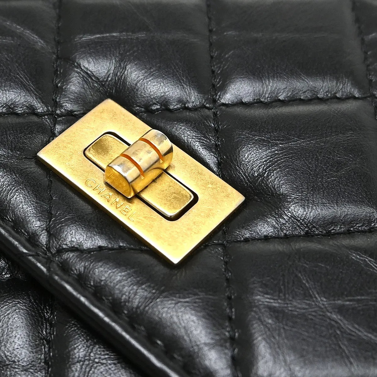 Chanel Lucky Charms Reissue 2.55 Wallet On Chain Quilted Calfskin Black Leather Shoulder Bag Bag (Pre-Owned)