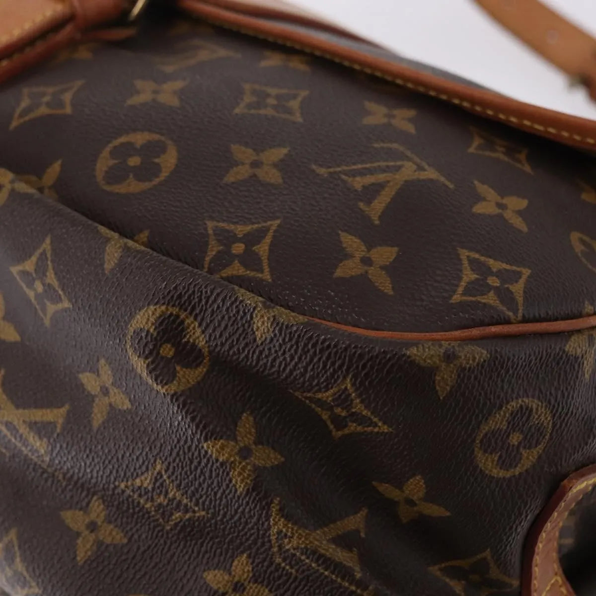Louis Vuitton Saumur Monogram Brown Canvas Shoulder Bag Bag (Pre-Owned)