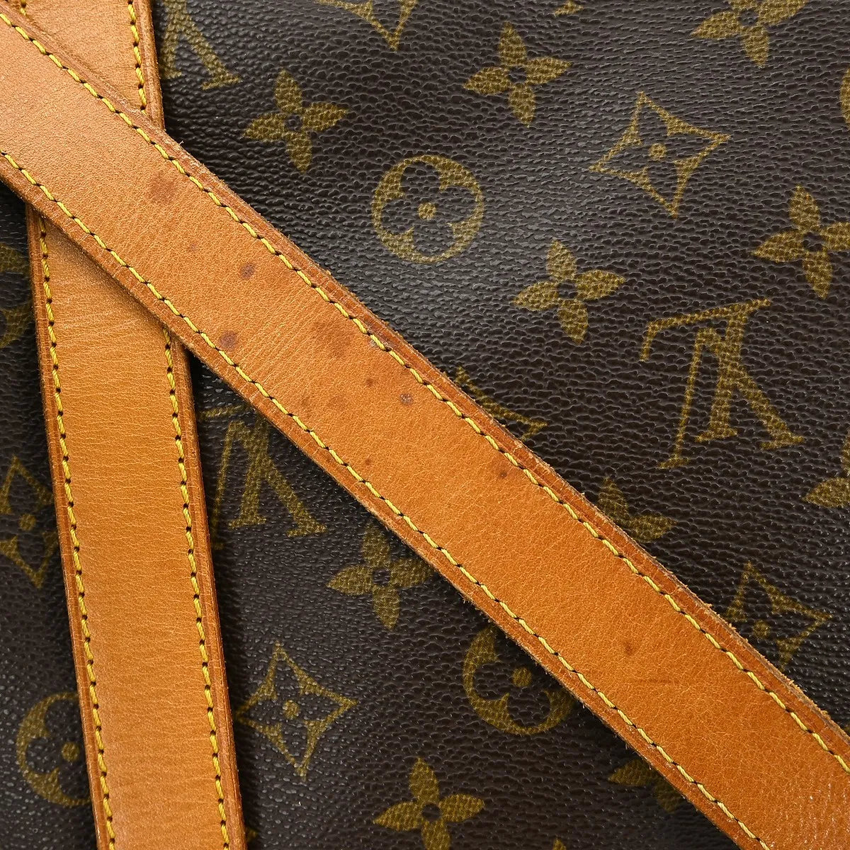 Louis Vuitton Saumur Monogram Brown Canvas Shoulder Bag Bag (Pre-Owned)