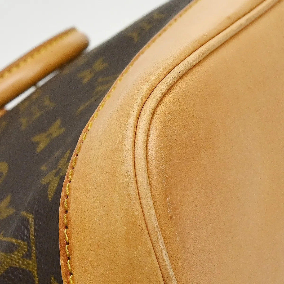 Louis Vuitton Alma Monogram Brown Canvas Handbag (Pre-Owned)