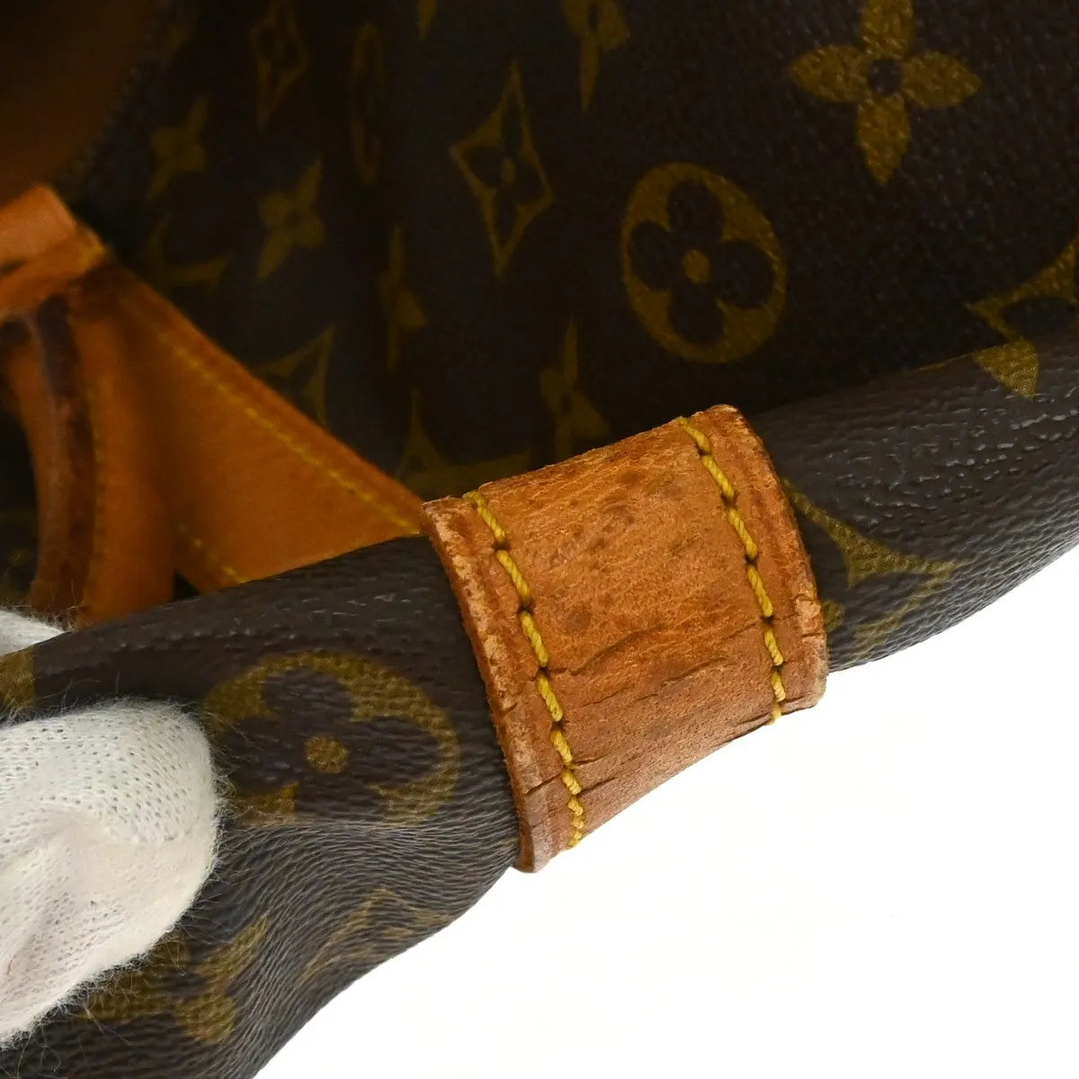 Louis Vuitton Keepall Monogram Canvas Brown Canvas Travel Bag Bag (Pre-Owned)