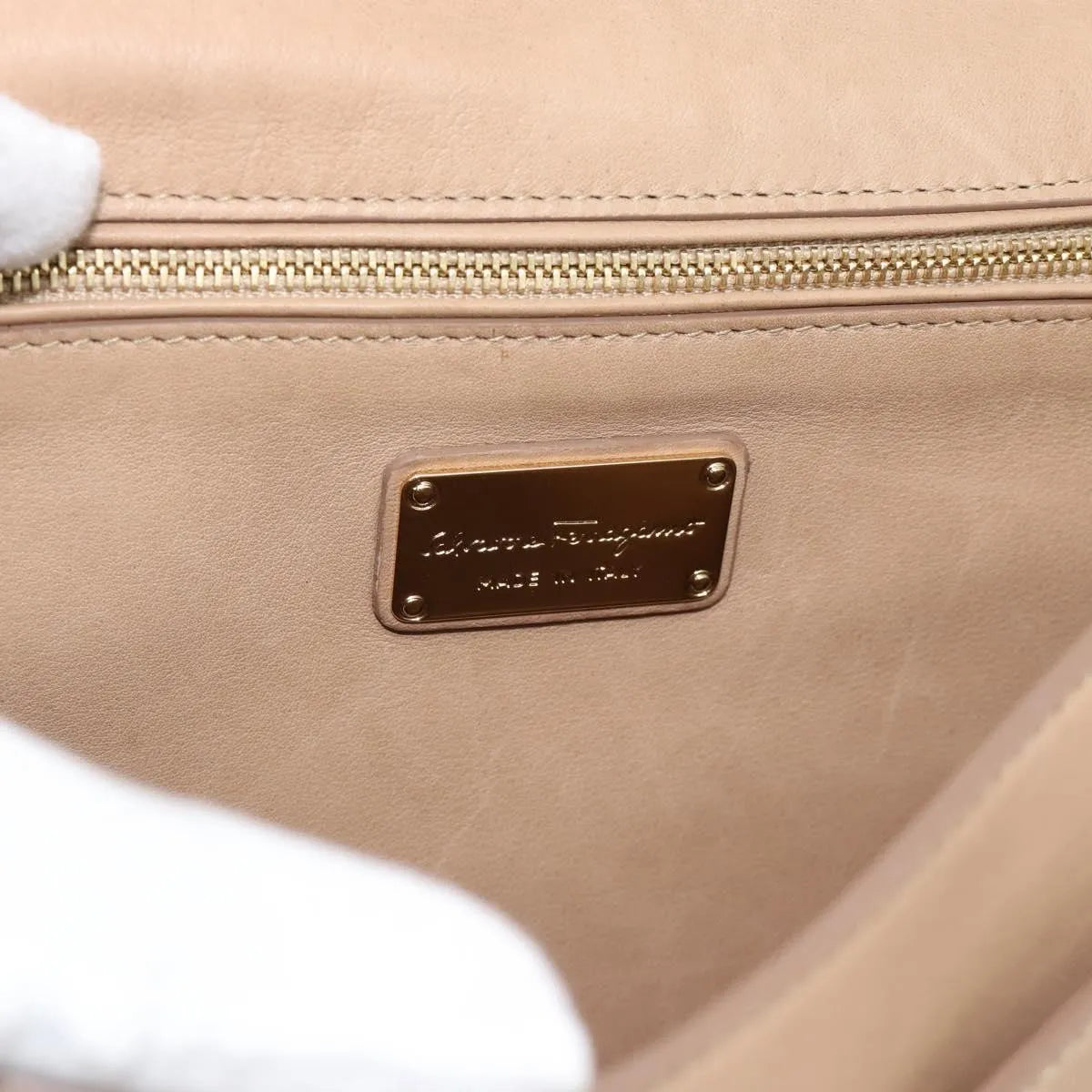 Salvatore Ferragamo Sofia Rainbow Saddle Leather Beige Leather Handbag (Pre-Owned)