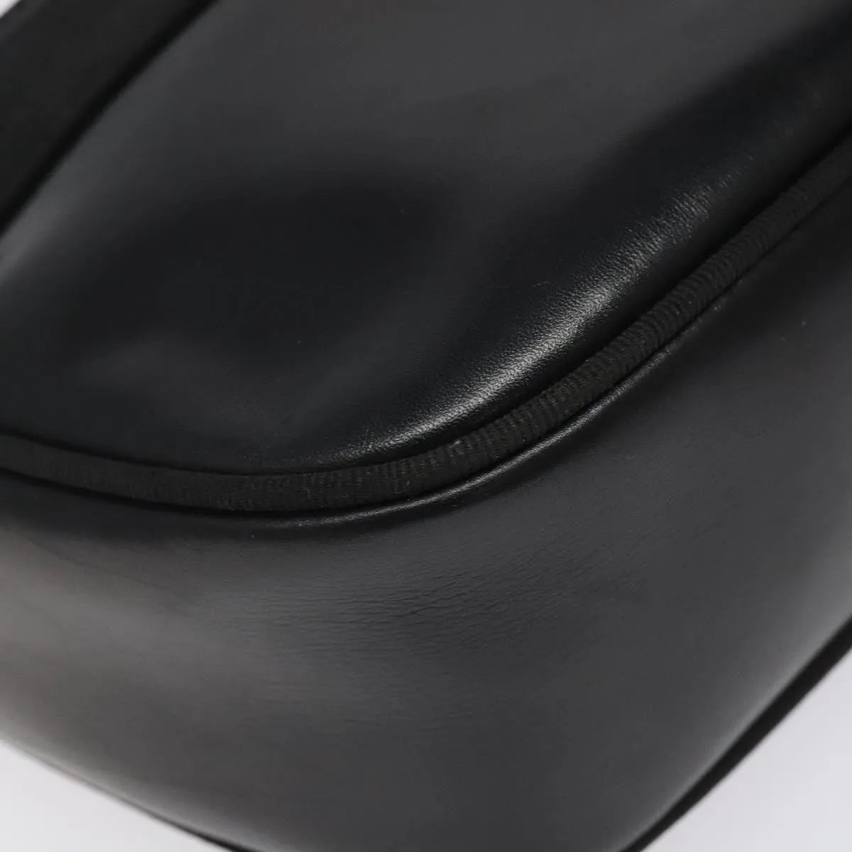 Salvatore Ferragamo Vara Bow Camera Leather Black Leather Shoulder Bag Bag (Pre-Owned)