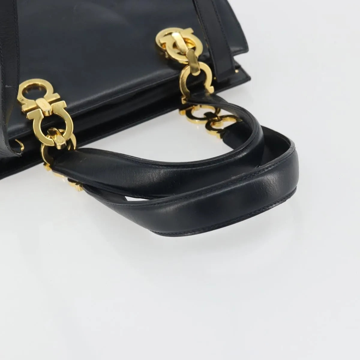 Salvatore Ferragamo Gancini Leather Navy Leather Handbag (Pre-Owned)