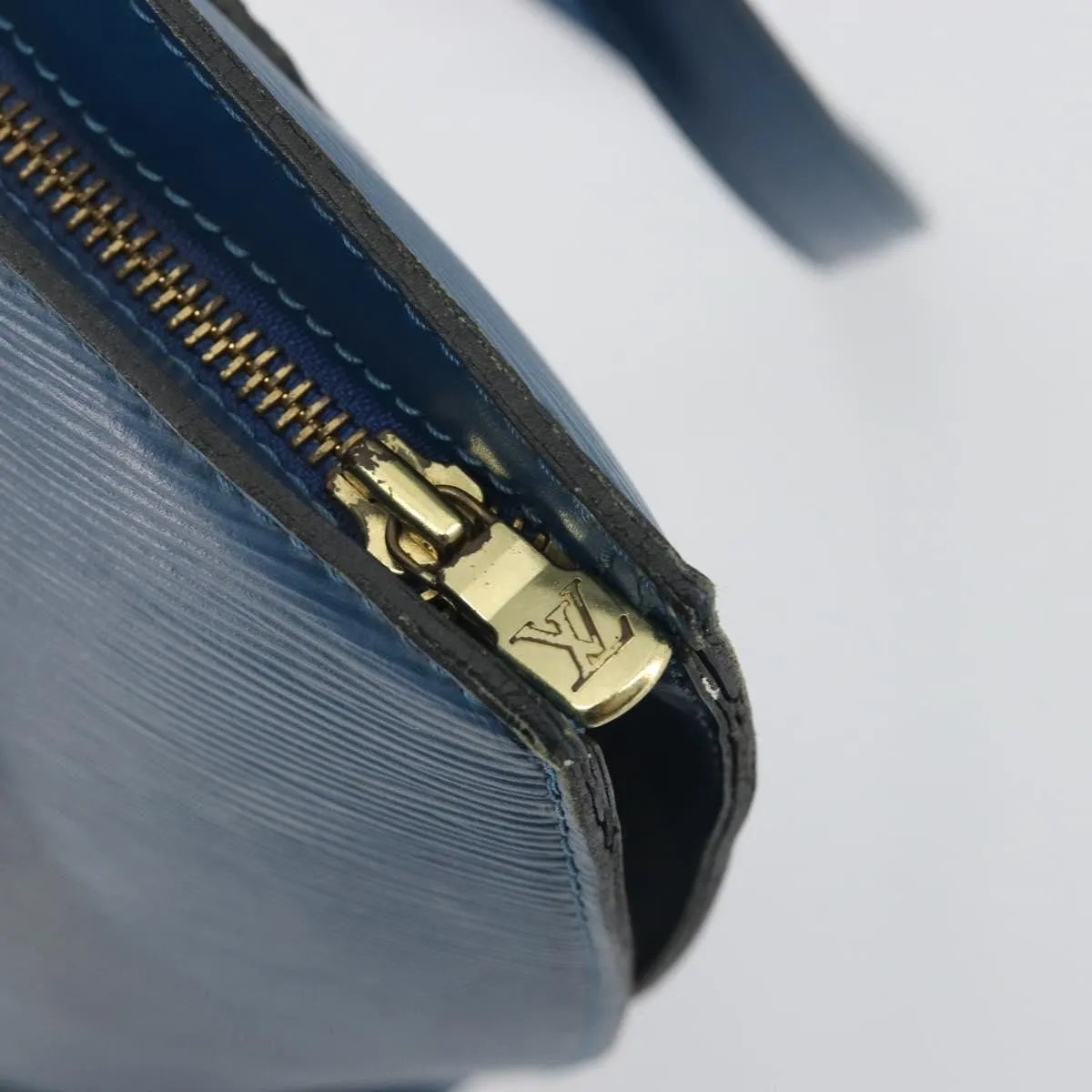 Louis Vuitton Saint Jacques Epi Blue Leather Shoulder Bag Bag (Pre-Owned)