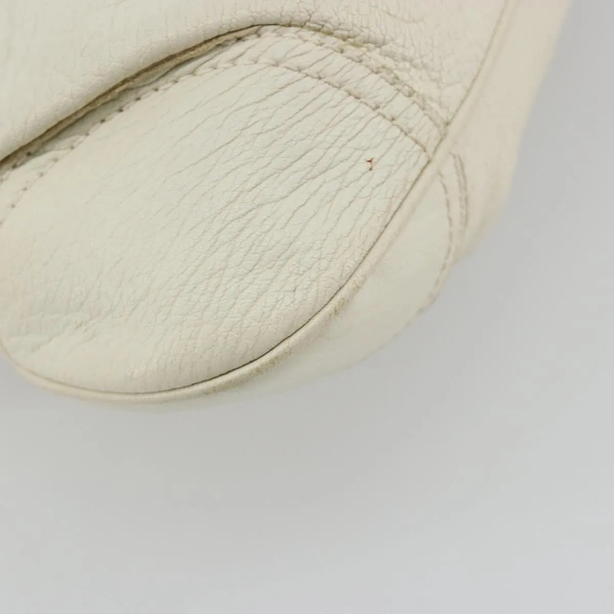 Salvatore Ferragamo Gancini Leather White Leather Handbag (Pre-Owned)
