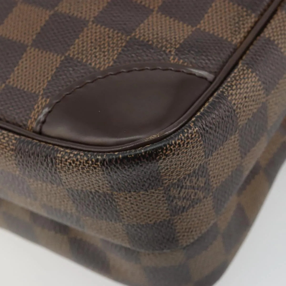 Louis Vuitton Amazone Damier Brown Canvas Shoulder Bag Bag (Pre-Owned)