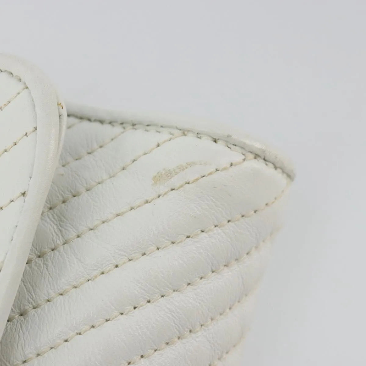 Celine Vintage Flap Quilted Leather White Leather Shoulder Bag Bag (Pre-Owned)