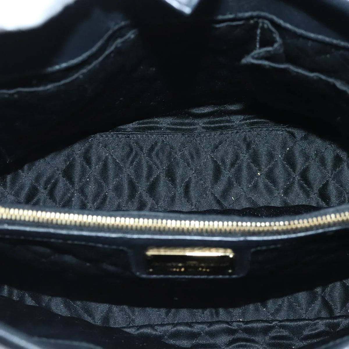 Salvatore Ferragamo Vala Leather Black Leather Handbag (Pre-Owned)
