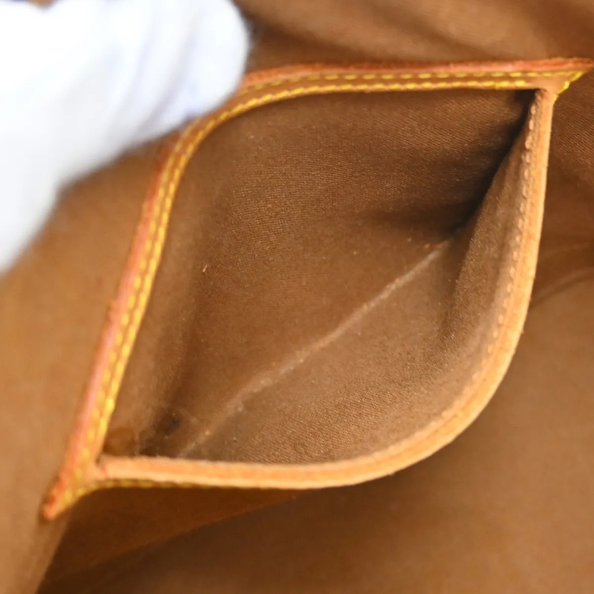 Louis Vuitton Alma Monogram Brown Canvas Handbag (Pre-Owned)