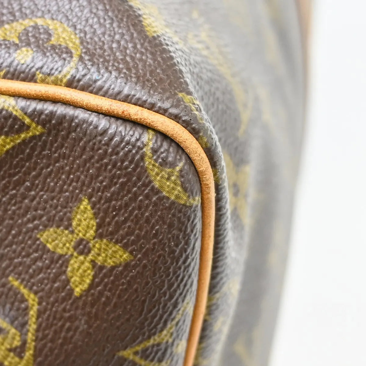 Louis Vuitton Keepall Monogram Canvas Brown Canvas Travel Bag Bag (Pre-Owned)