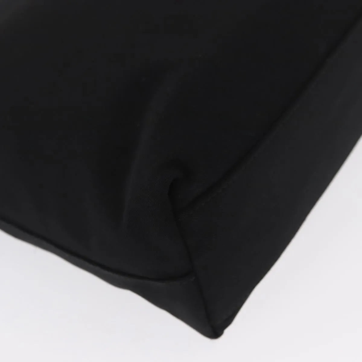 Salvatore Ferragamo Vala Nylon Black Nylon Shoulder Bag Bag (Pre-Owned)