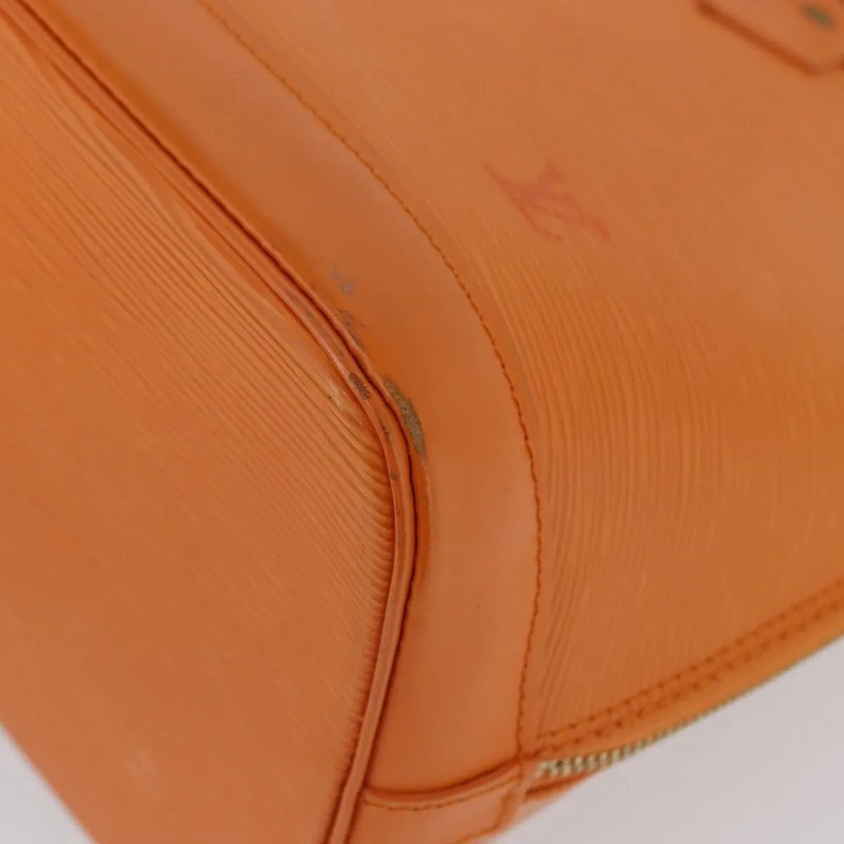 Louis Vuitton Alma Epi Orange Leather Handbag (Pre-Owned)