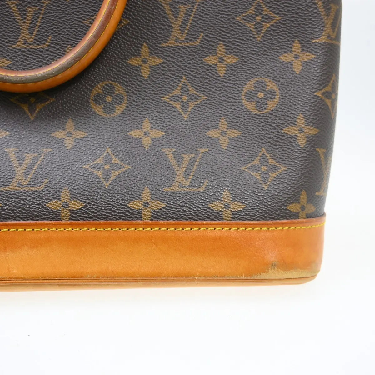 Louis Vuitton Alma Handbag Monogram Canvas Brown Canvas Handbag (Pre-Owned)