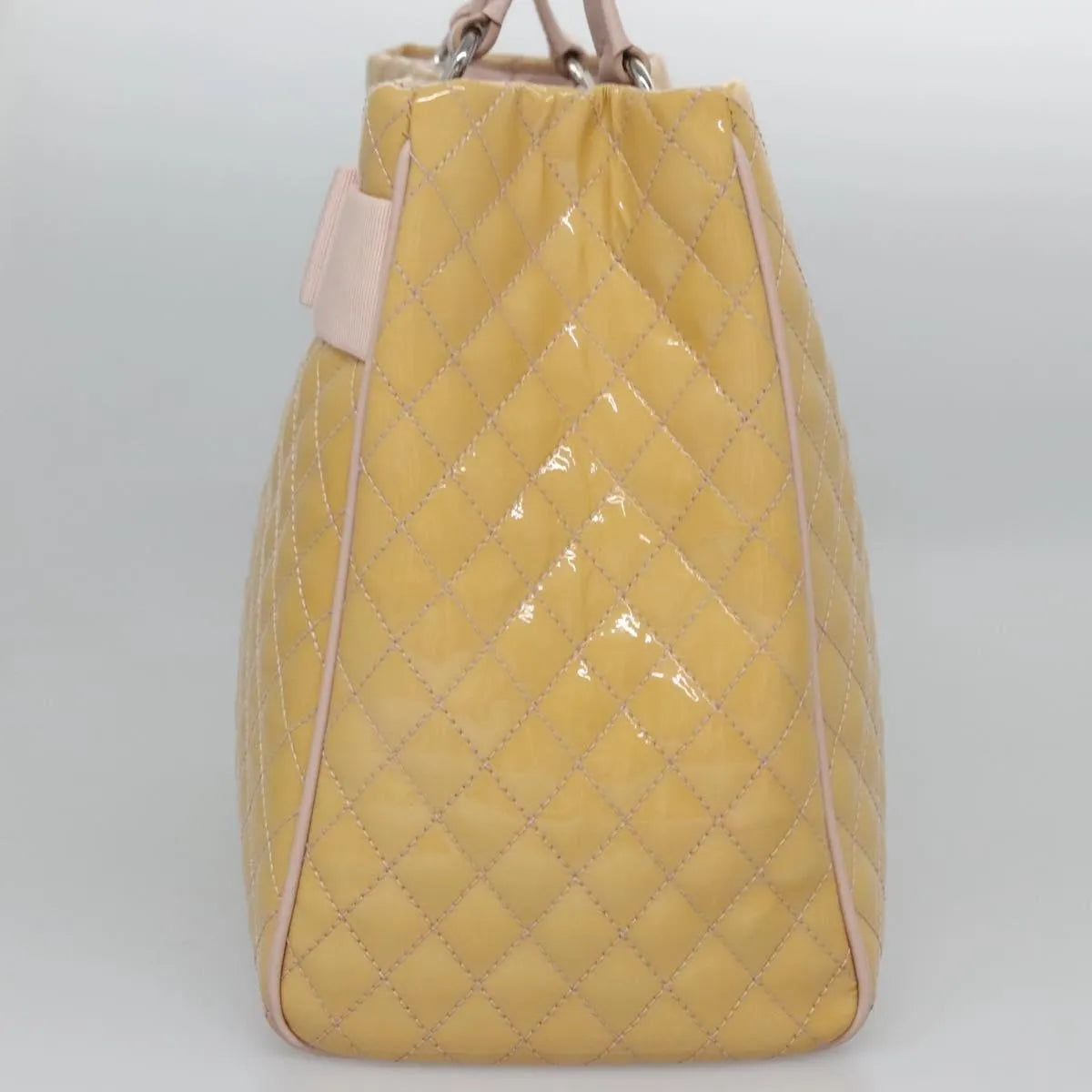 Salvatore Ferragamo Vala Patent Leather Beige Patent_Leather Handbag (Pre-Owned)