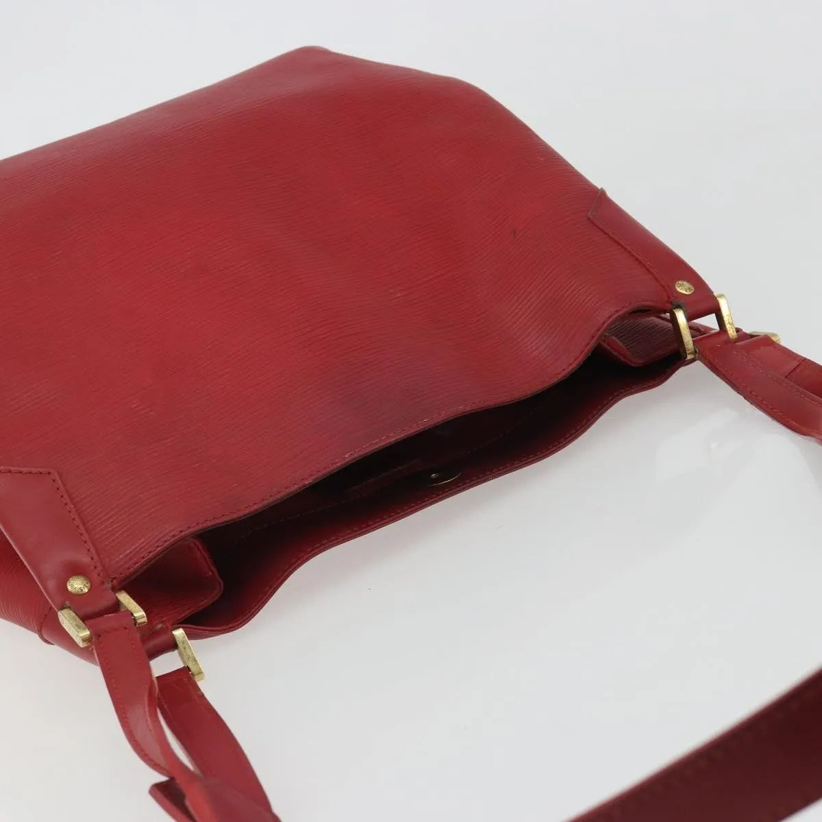 Louis Vuitton Mandara Epi Leather Red Leather Shoulder Bag Bag (Pre-Owned)