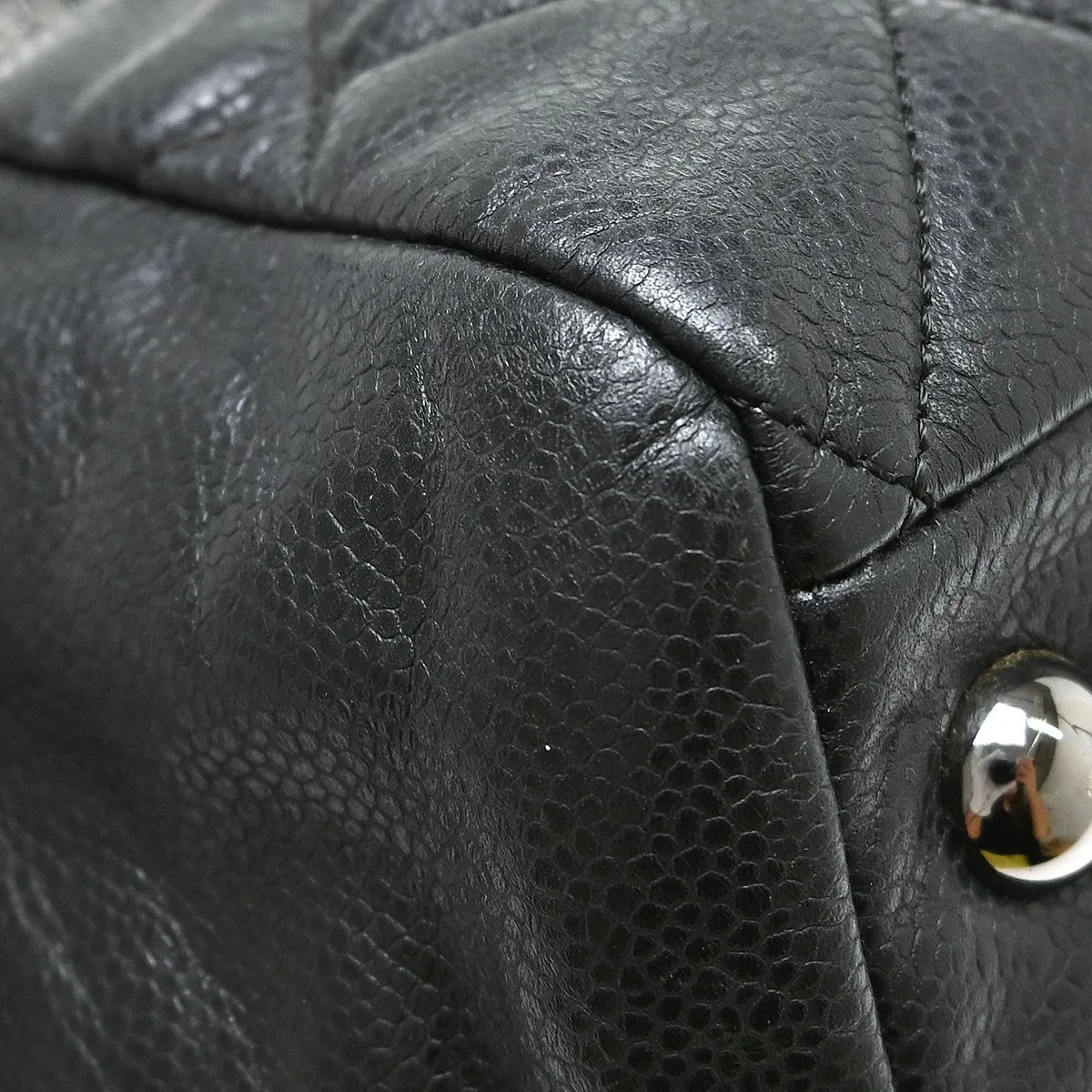 Chanel Cc Charm Chain Shopping Tote Caviar Skin Leather Black Leather Tote Bag Bag (Pre-Owned)