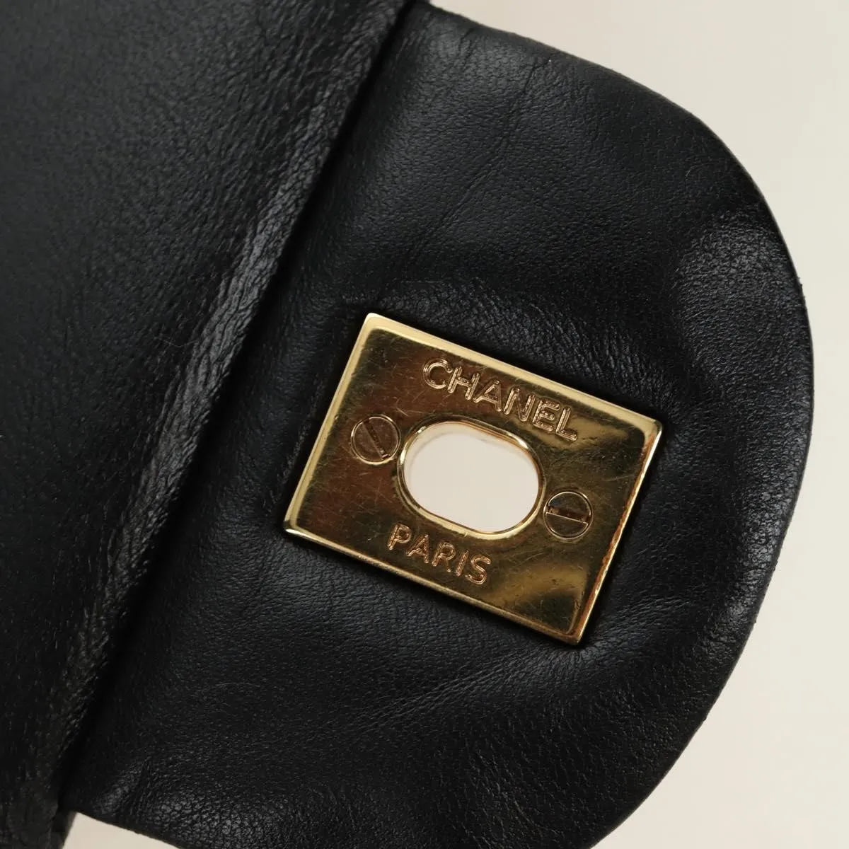 Chanel Timeless - Classic Double Flap Leather Black Leather Handbag (Pre-Owned)