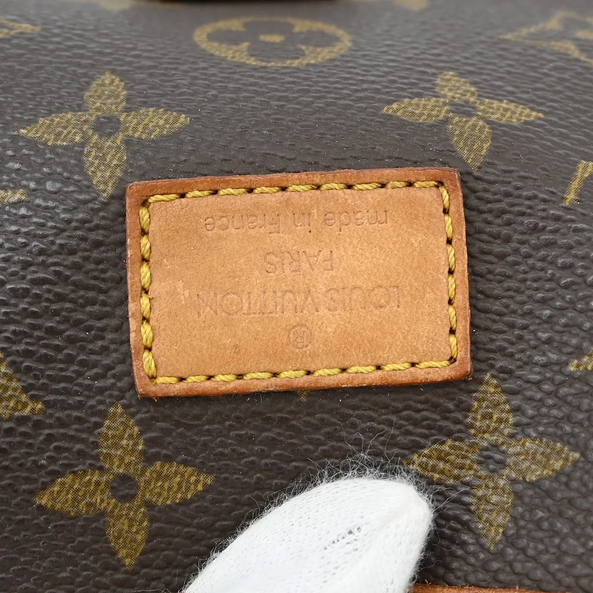 Louis Vuitton Saumur Monogram Canvas Brown Canvas Shoulder Bag Bag (Pre-Owned)