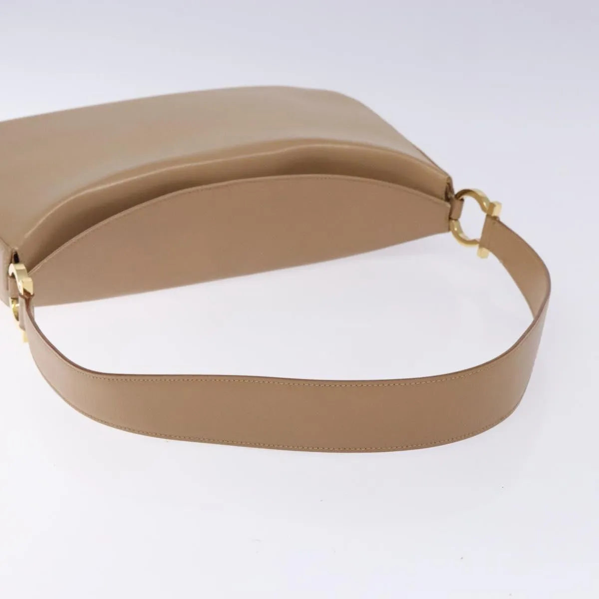 Salvatore Ferragamo Gancini Leather Beige Leather Shoulder Bag Bag (Pre-Owned)