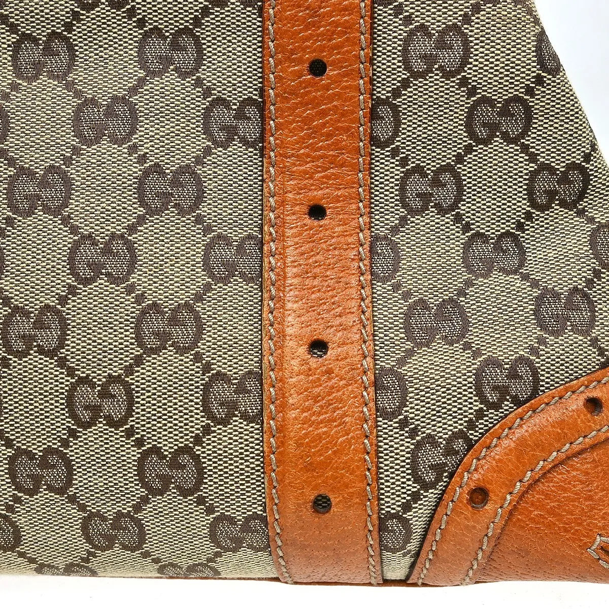 Gucci Gg Shoulder Bag Gg Matelasse Leather Beige Canvas Handbag (Pre-Owned)