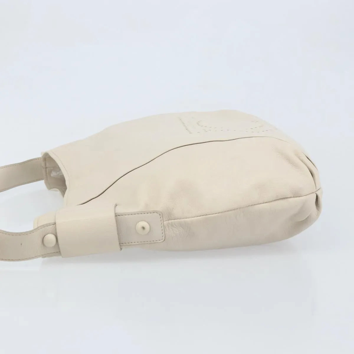 Salvatore Ferragamo Vintage Gancini Hobo Leather White Leather Shoulder Bag Bag (Pre-Owned)