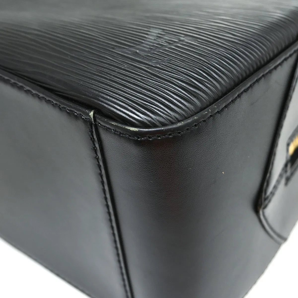 Louis Vuitton Sablons Epi Leather Black Leather Handbag (Pre-Owned)