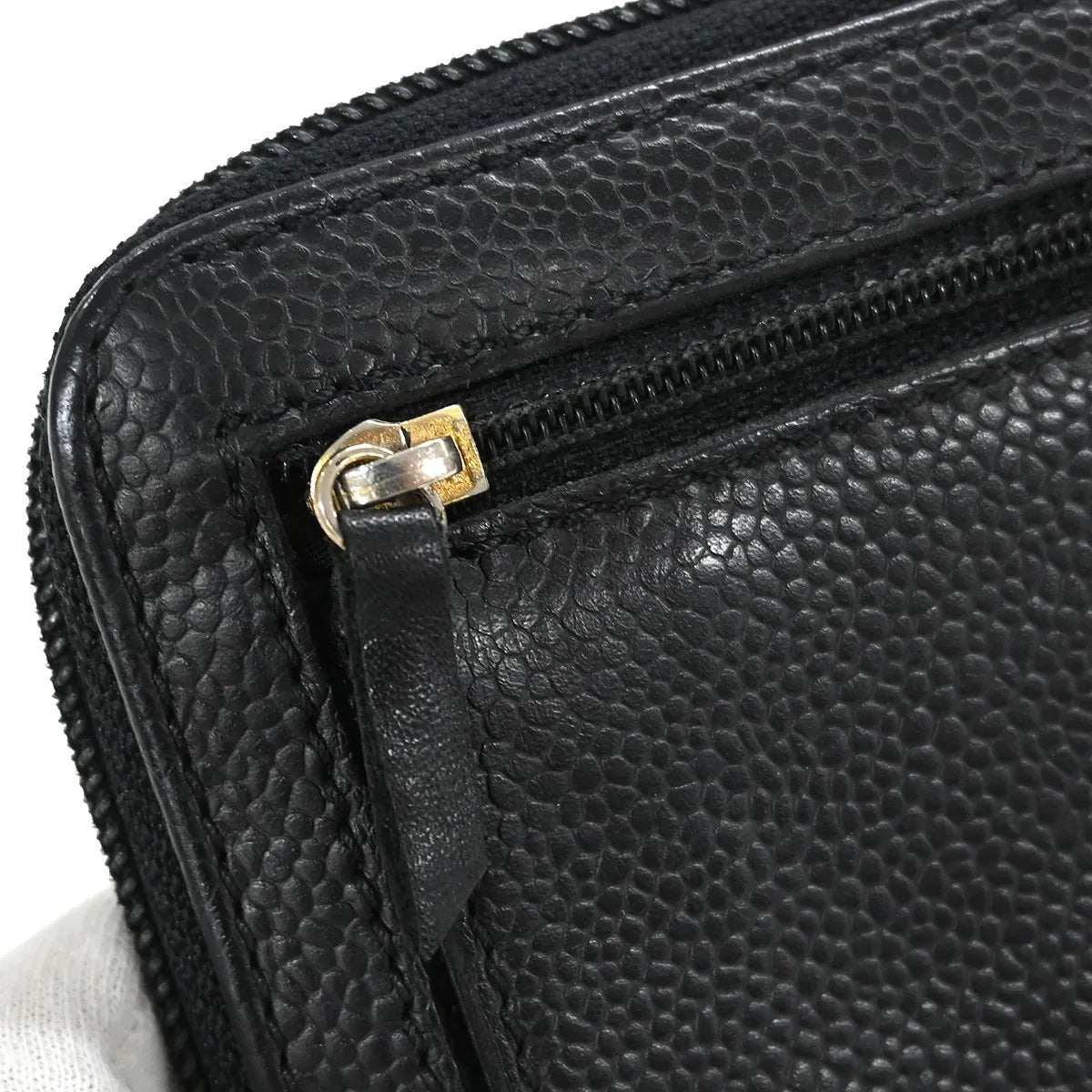 Chanel Portefeuille Long Cc Logo Calfskin Leather Black Leather Wallets Accessory (Pre-Owned)