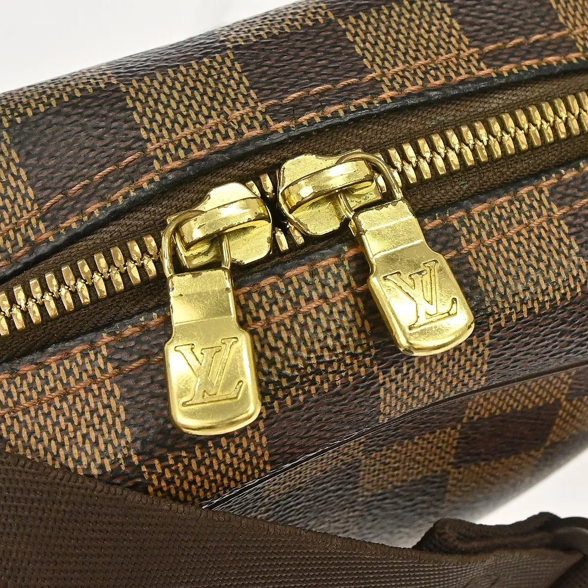 Louis Vuitton Olav Damier Ebene Brown Canvas Shoulder Bag Bag (Pre-Owned)