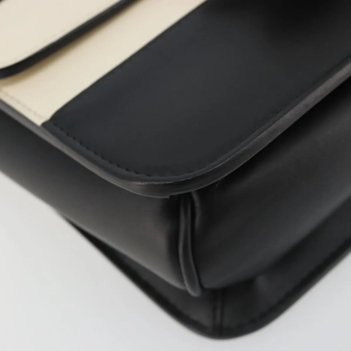Gucci Queen Margaret Flap Colorblock Leather Black Leather Shoulder Bag Bag (Pre-Owned)
