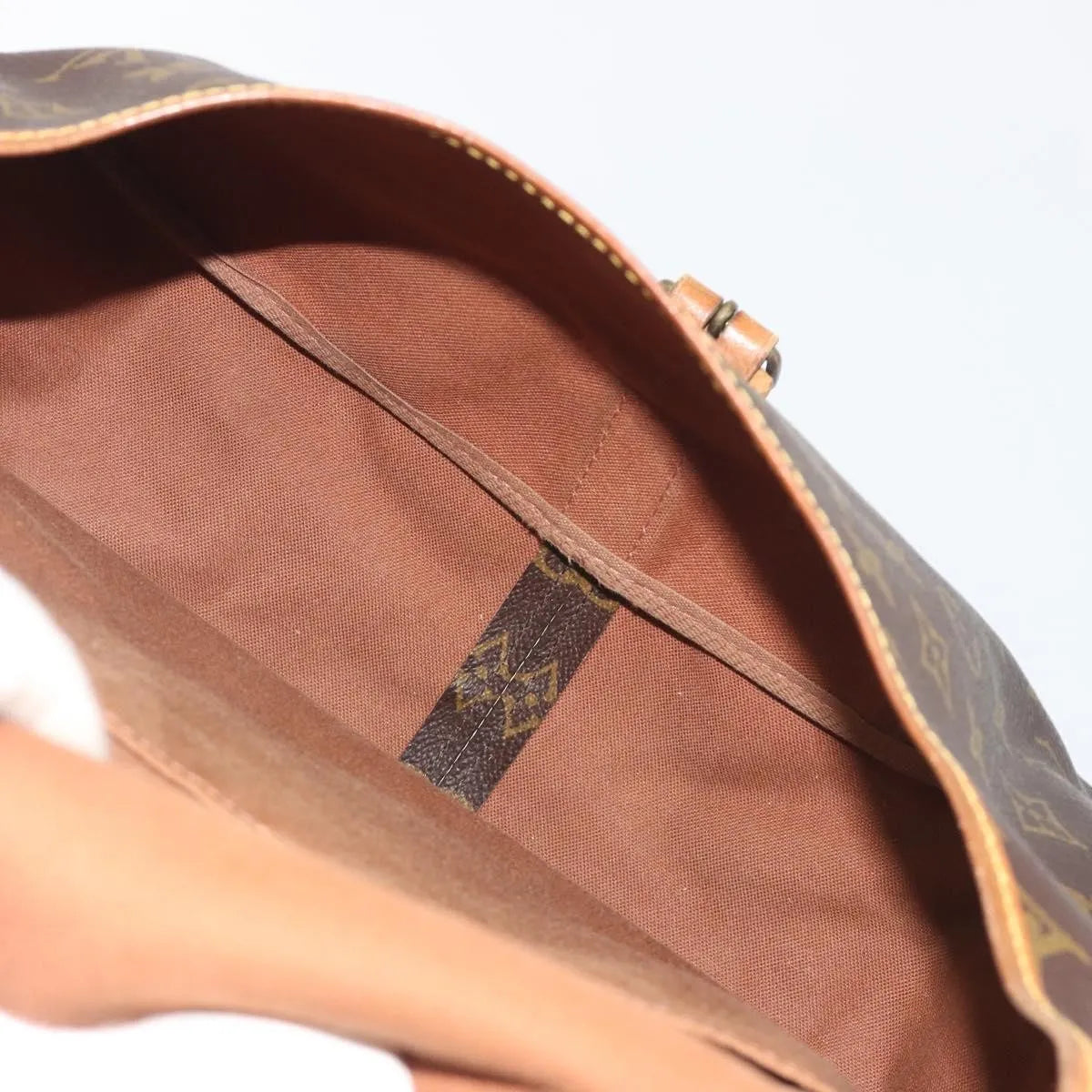 Louis Vuitton Saumur Monogram Brown Canvas Shoulder Bag Bag (Pre-Owned)